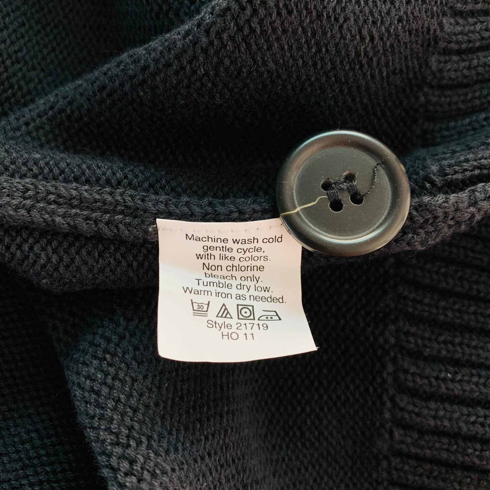 J.Crew J Crew Mens Sweater Pullover Small Black Cotton Buttons New Size US S / EU 44-46 / 1 - 7 Thumbnail
