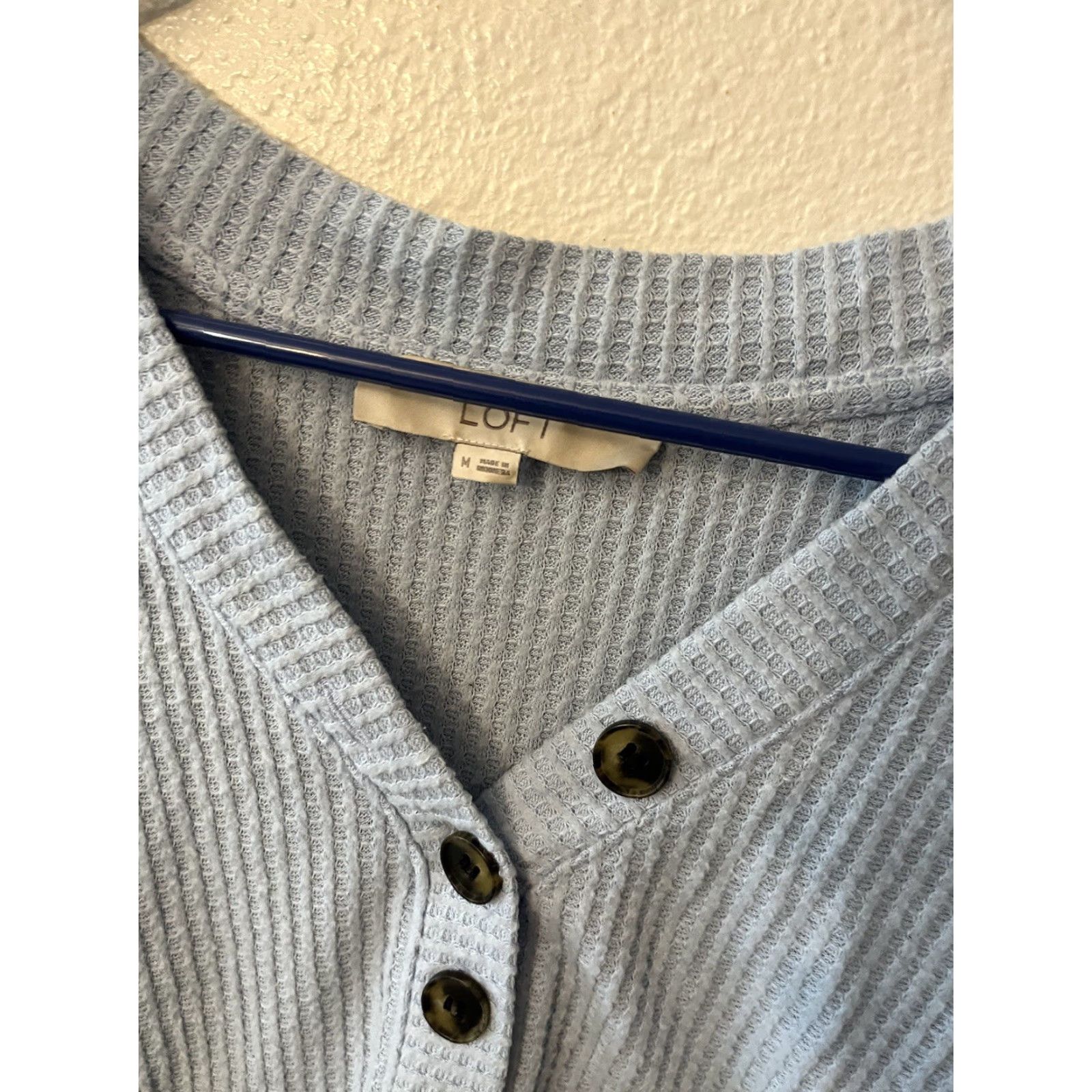 Ann Taylor VINTAGE Ann Taylor LOFT Henley Sweater Shirt Blue Lightweight Medium Women Size M / US 6-8 / IT 42-44 - 3 Thumbnail