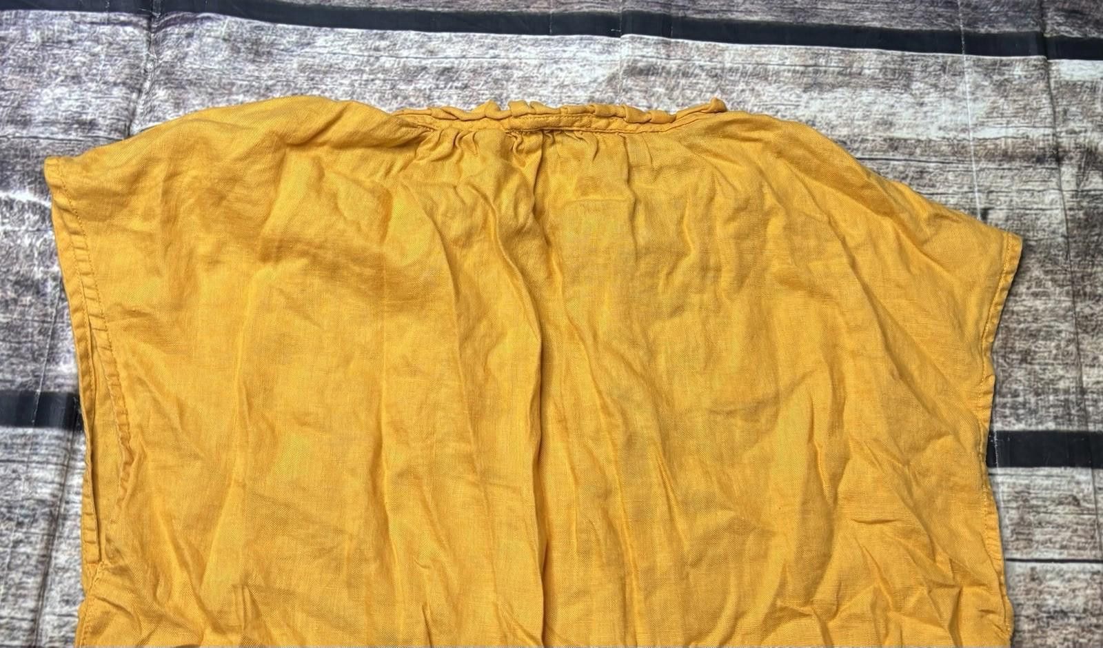 Lord & Taylor Lord & Taylor Top Womens Large Linen Yellow V-Neck Size L / US 10 / IT 46 - 7 Thumbnail