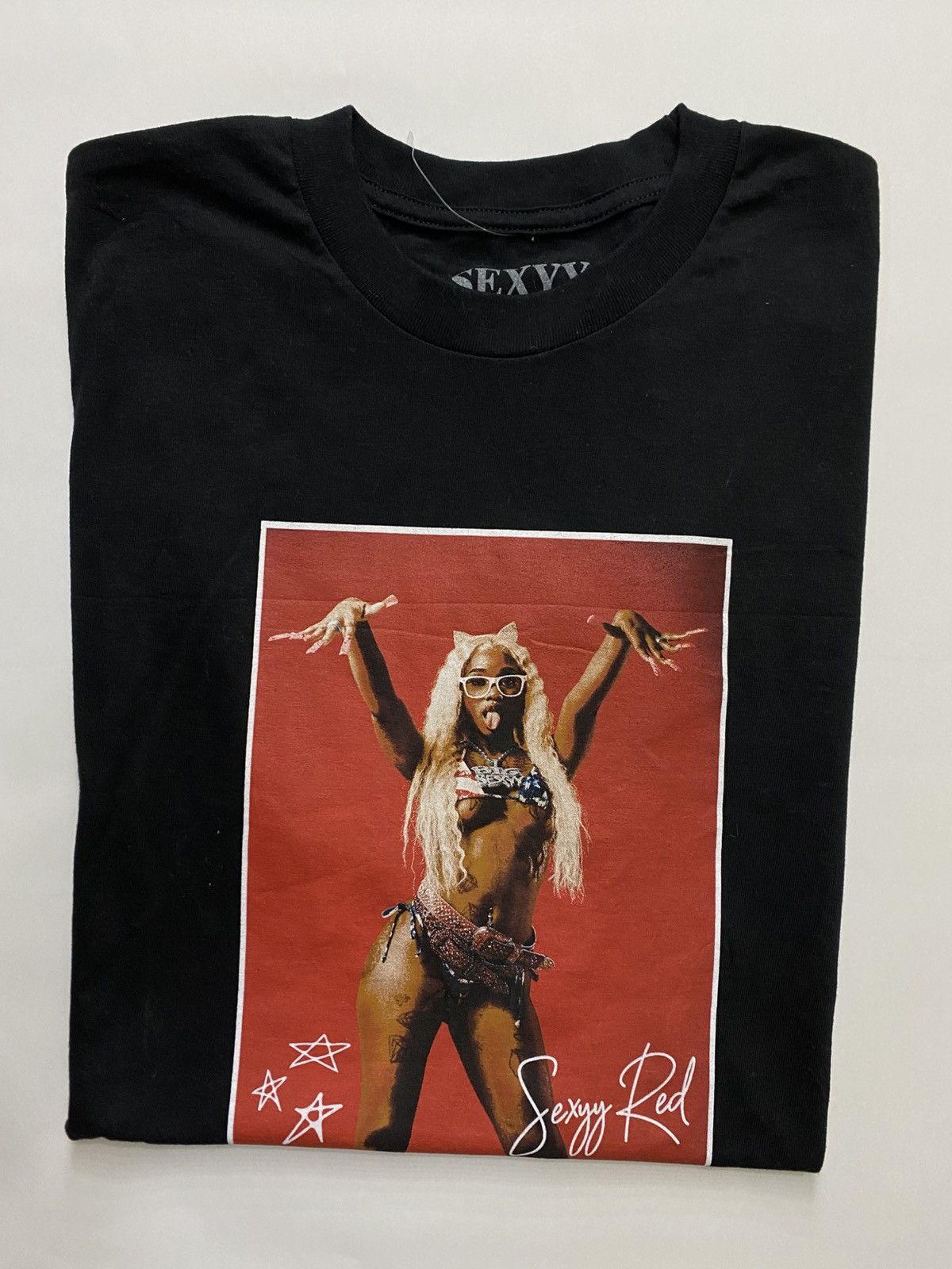 Band Tees SEXYY RED TEE. Size US XL / EU 56 / 4 - 7 Thumbnail