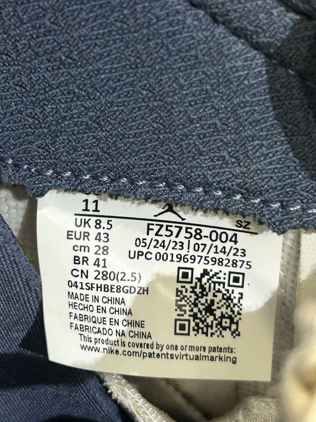A Ma Maniere × Jordan Brand Jordan 5 a ma maniere photon dust Size US 9.5 / EU 42-43 - 10 Thumbnail