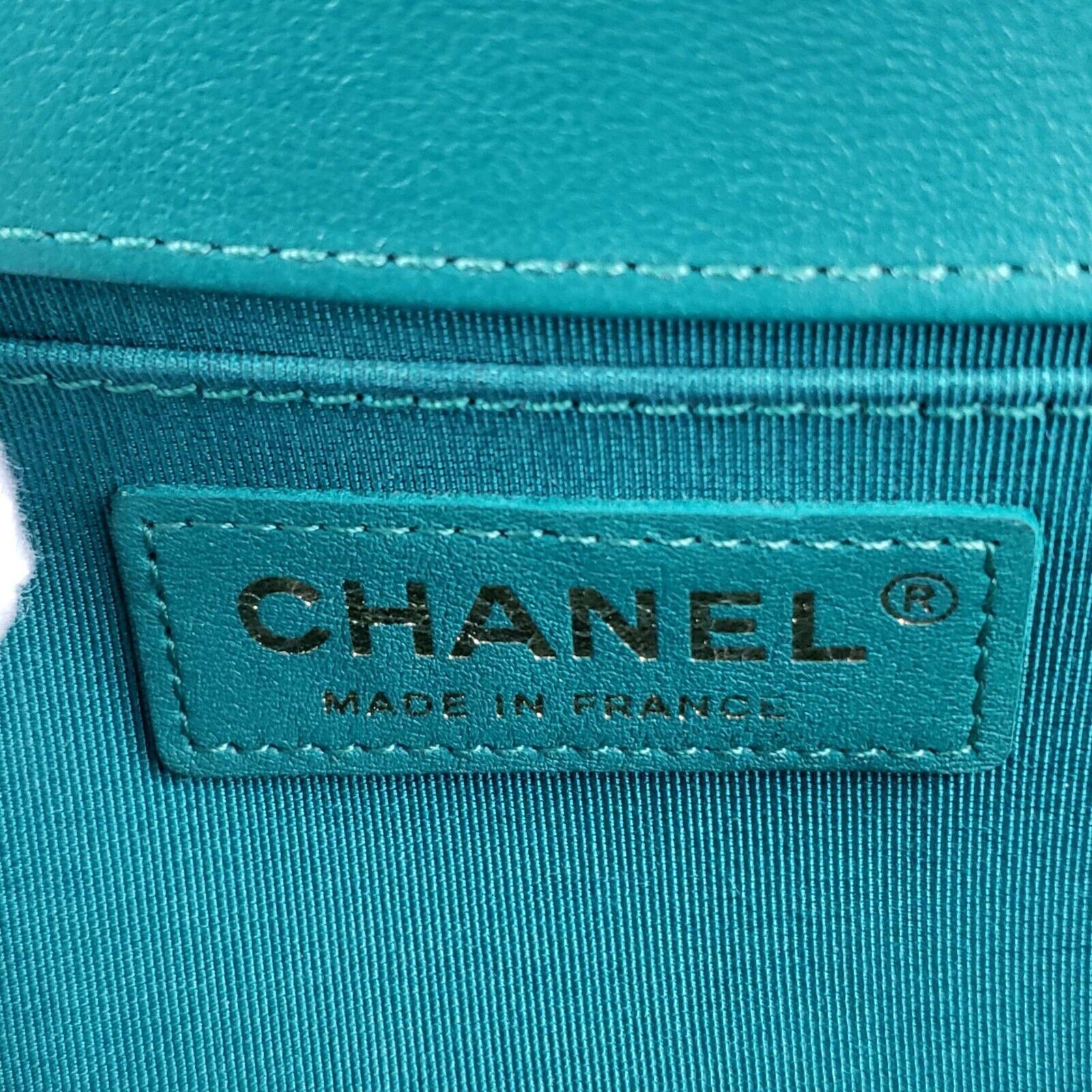 Chanel Authentic CHANEL Boy Green Leather Shoulder Bag 2650-080524 Size ONE SIZE - 23 Thumbnail