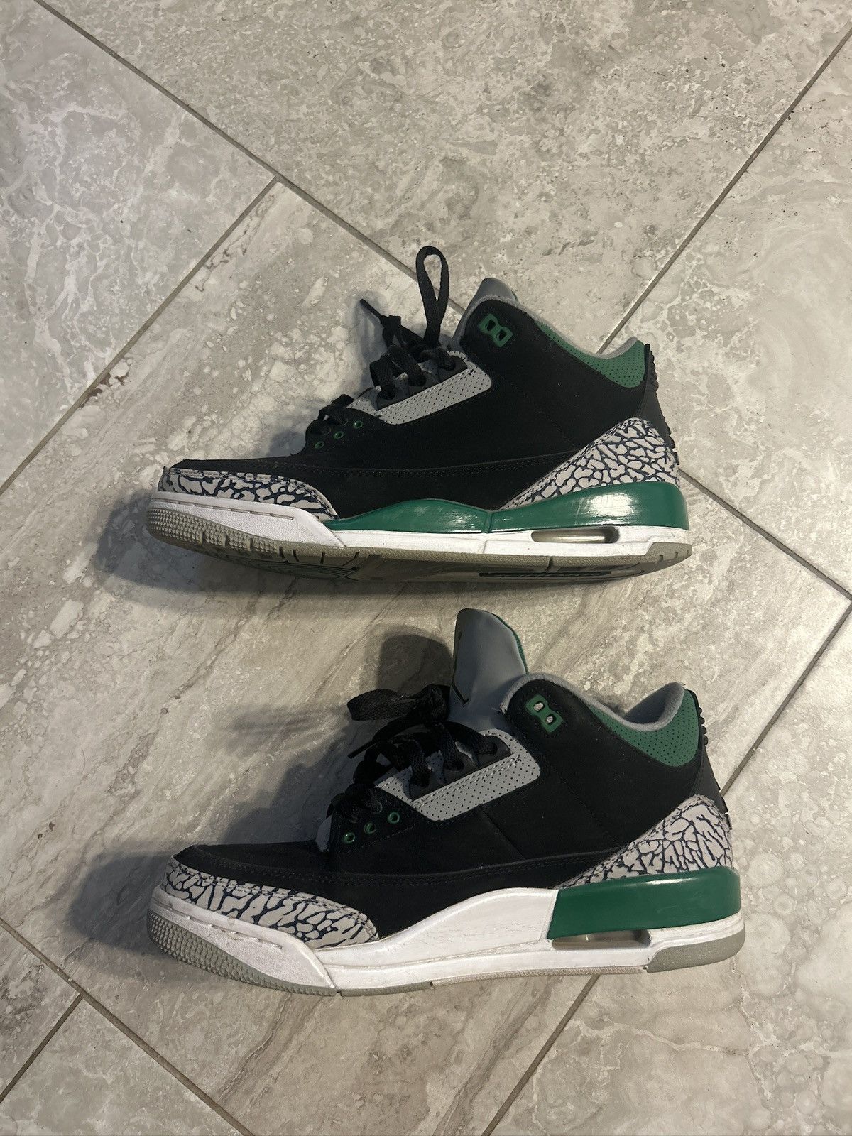 Jordan Brand Pine Green jordan 3s Size US 10 / EU 43 - 2 Thumbnail