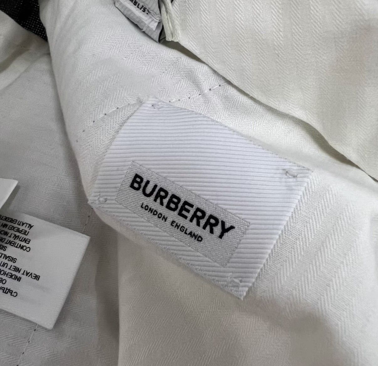 Burberry Burberry Light Grey Dress Pants J41 Size US 34 / EU 50 - 4 Thumbnail