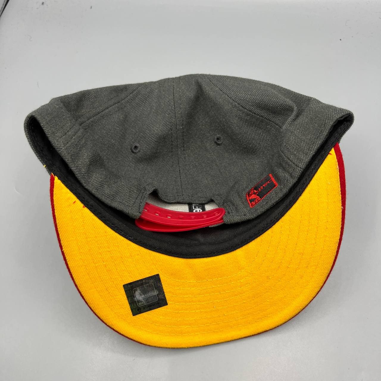 New Era Miami Heat Hat Men 9Fifty New Era Snap Back Hardwood Classic Size ONE SIZE - 7 Thumbnail
