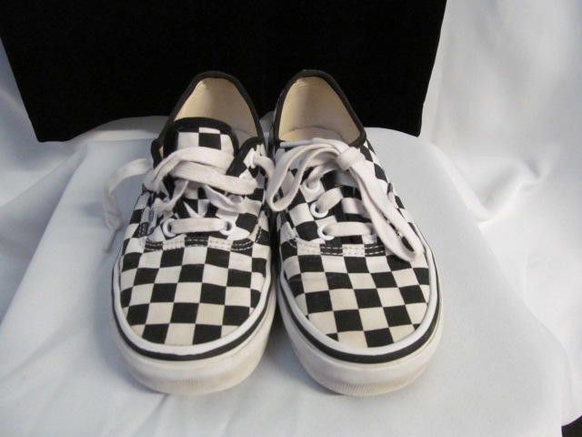 Vans Vans Classic Checkered Black and White Sneakers Size US 5 / IT 35 - 1 Thumbnail