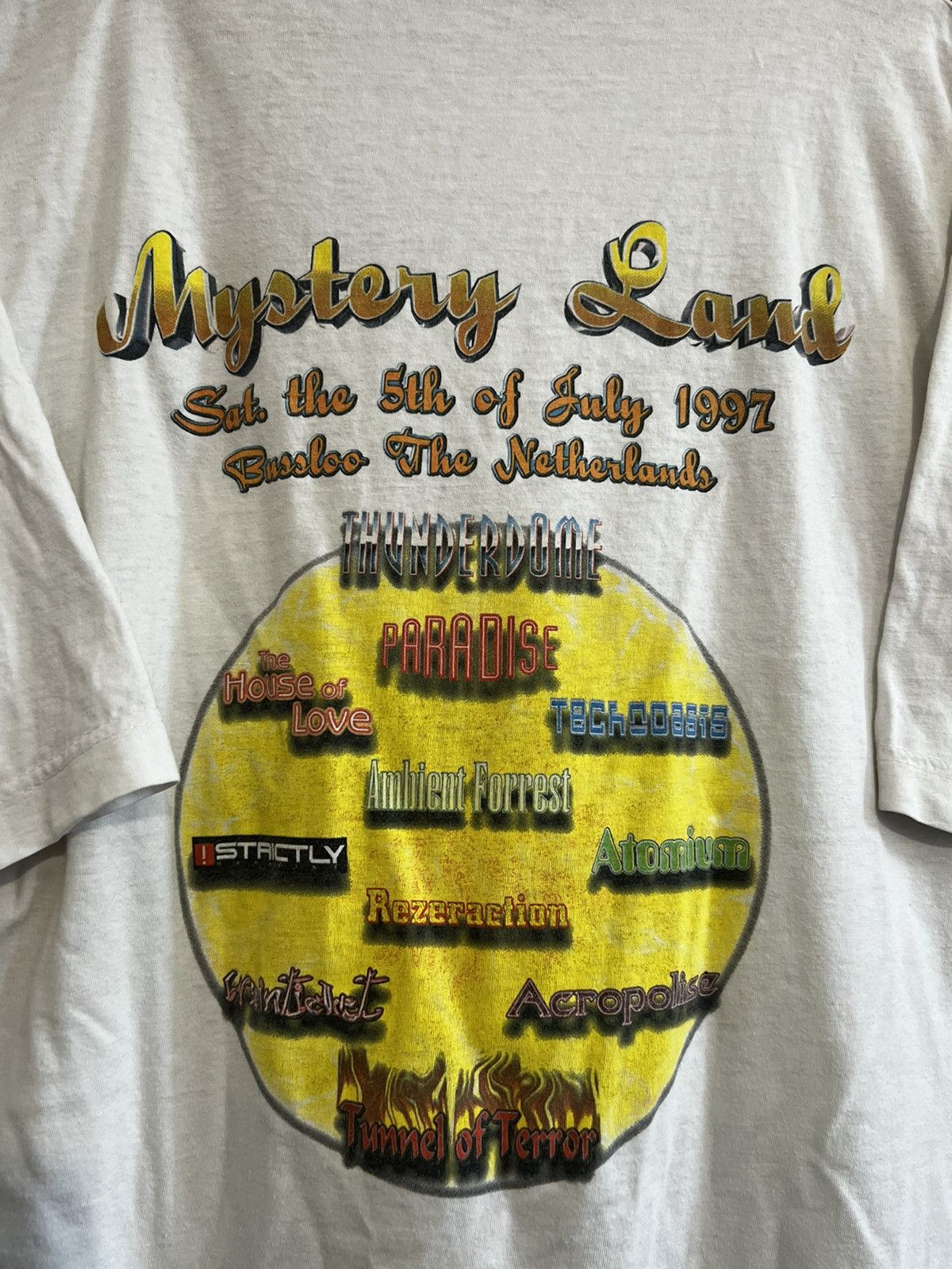 Band Tees × Thunderdome × Vintage Vintage 1997 Mysteryland Gabber Trance Thunderdome Band Tee Size US XL / EU 56 / 4 - 6 Thumbnail