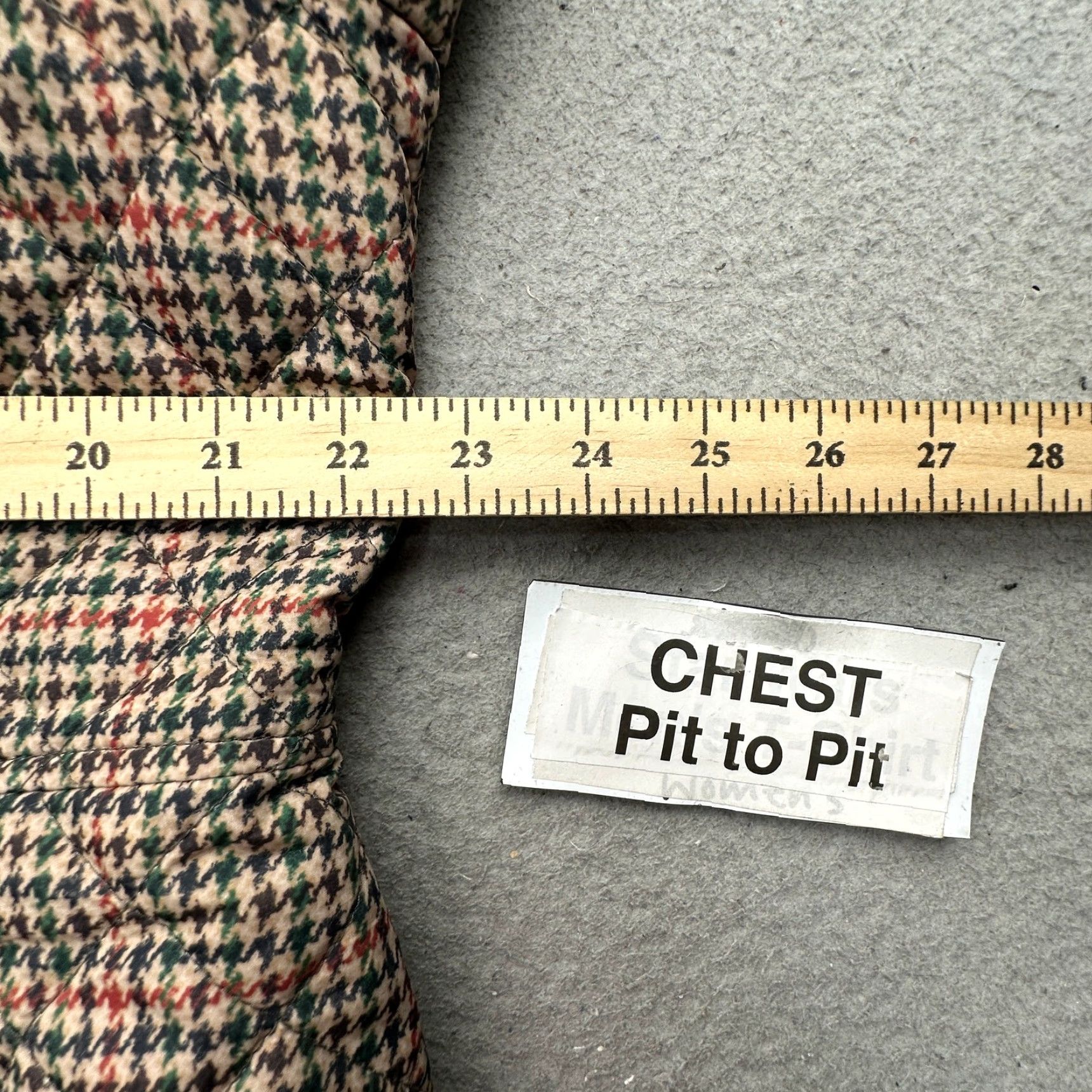Ralph Lauren VINTAGE Lauren Ralph Lauren Houndstooth Corduroy-Trim Quilted Coat Women XL Merlot 24480 Womens XL Merlot Houndstooth Corduroy-Trim Quilted Coat Size XL / US 12-14 / IT 48-50 - 3 Thumbnail