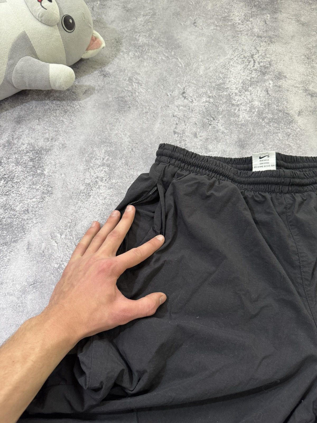 Nike Vintage Nike Nylon Sweatpants Y2K Size US 34 / EU 50 - 12 Thumbnail