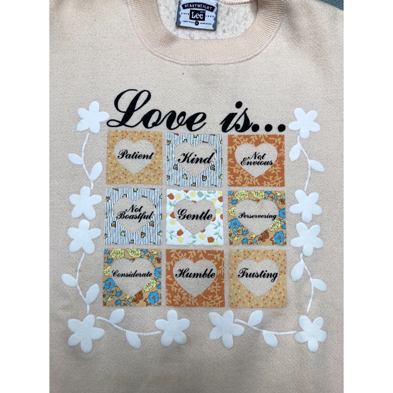Lee VINTAGE Lee Sweatshirt 90s Crewneck NOS XL Cream Pullover Love is Graphic Patient Kind Gentle Men Men's XL 90s Size US XL / EU 56 / 4 - 2 Thumbnail