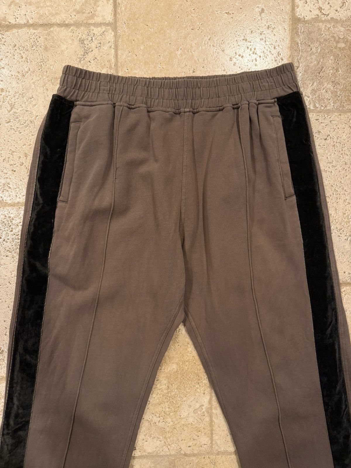 Haider Ackermann Haider Ackermann Perth Velvet Stripe Tux Brown Sweatpants Size US 34 / EU 50 - 3 Thumbnail