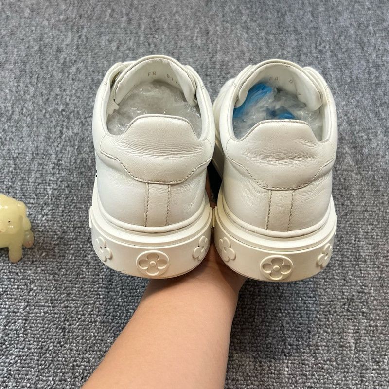 Louis Vuitton Louis Vuitton Classic Logo Round Toe Sneakers - Size US 6.5 / EU 39-40 - 3 Thumbnail