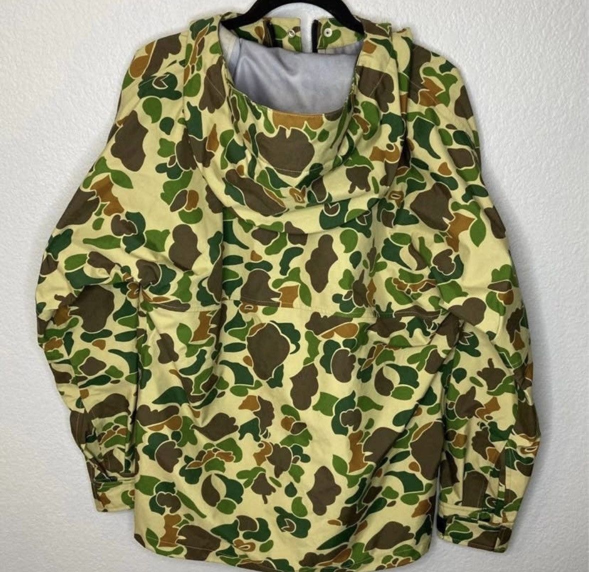 Supreme × The North Face Supreme x The North Face Duck Camo Expedition Pullover sz M Size US M / EU 48-50 / 2 - 3 Thumbnail