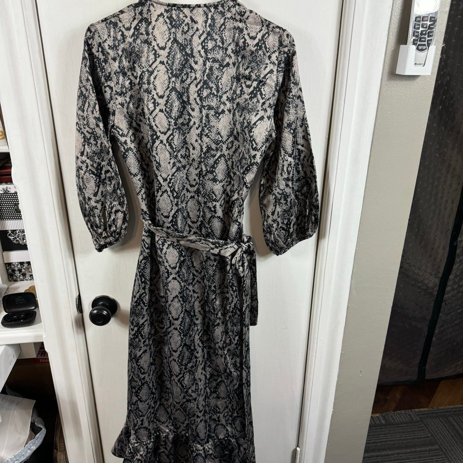 Becksondergaard Beck Sondergaard Snakey Alva Dress satin wrap style kimono Size M / US 6-8 / IT 42-44 - 9 Thumbnail
