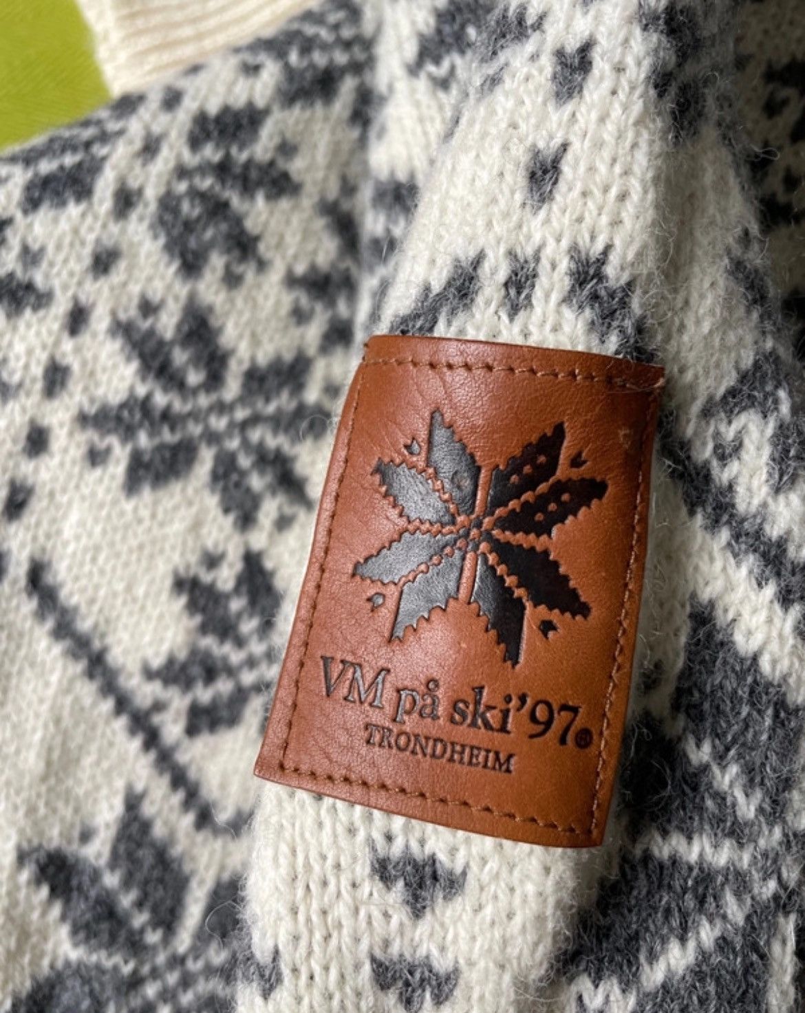 Vintage Vintage Wool Sweater Scandinavian VM Pa Ski Trondheim 97 Size US XL / EU 56 / 4 - 6 Thumbnail