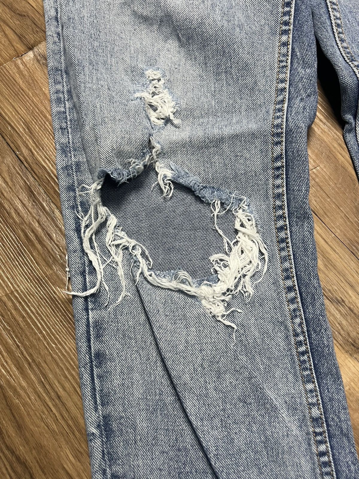 Yasuyuki Ishii Ksubi(Tsubi)CHITCH CHOP Billbored Blue Distressed Jeans (43) Size US 28 / EU 44 - 5 Thumbnail