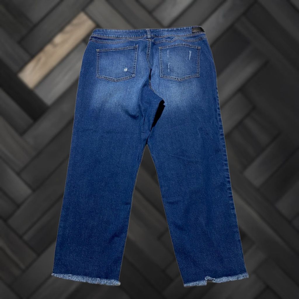 Vintage Sound Style Hayden Girlfriend Jeans 14W Medium Wash Distressed Raw Hem Blue Womens Jeans Size 36" / US 14 / IT 50 - 1 Thumbnail