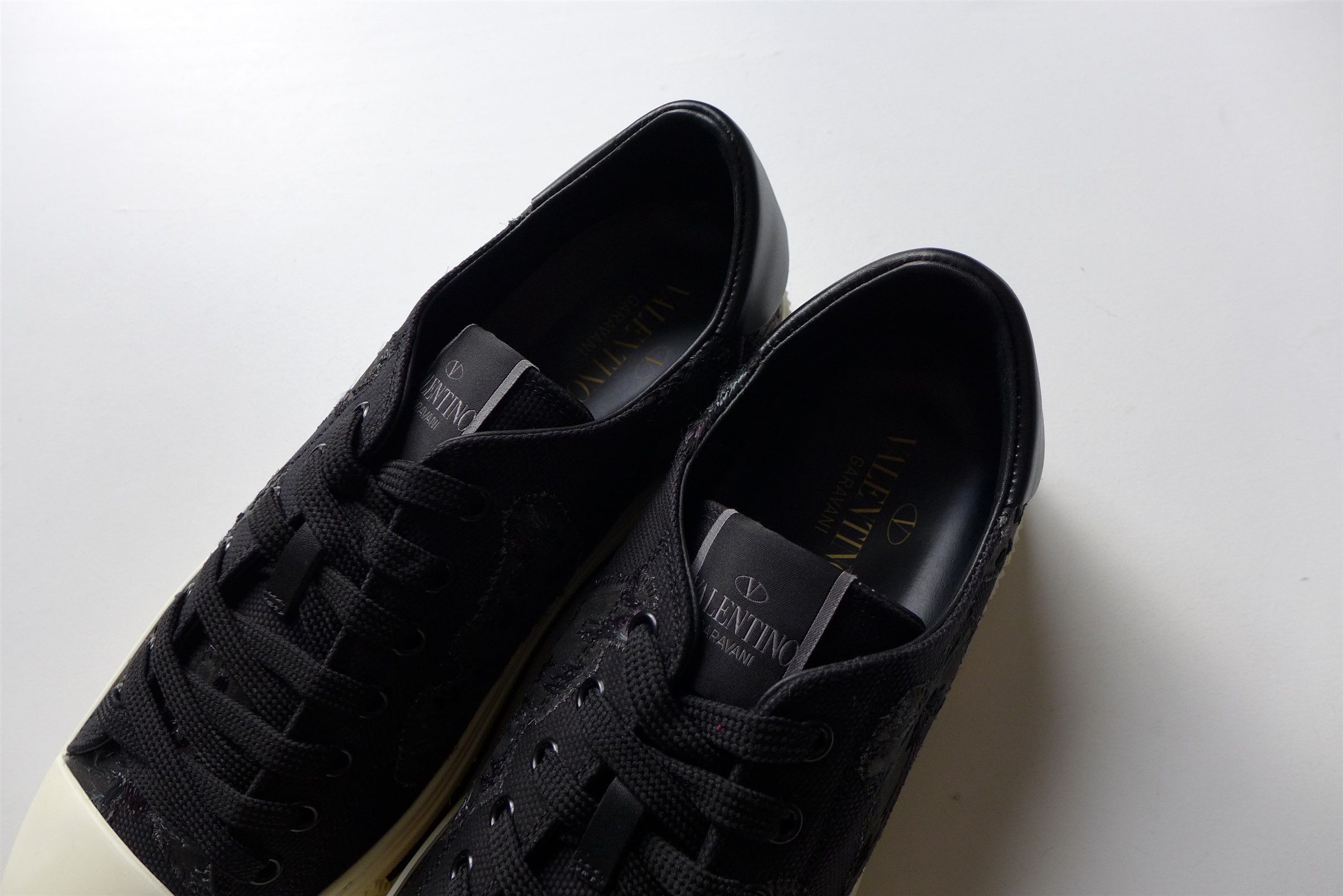 Valentino Valentino CamuButterfly Embroidered Black Sneakers Size US 10 / EU 43 - 4 Thumbnail