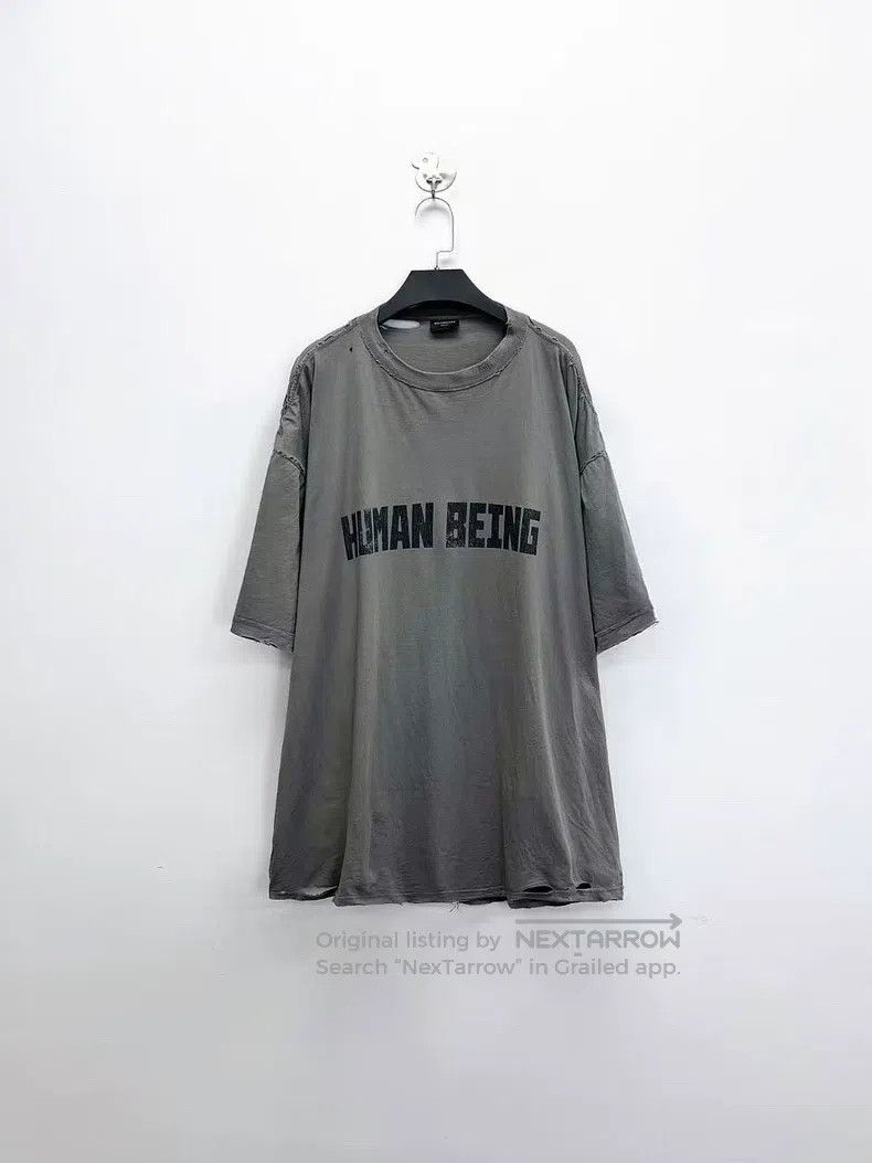 Balenciaga Balenciaga Washed Grey Fissured Letter Logo Slightly Destr Size US XL / EU 56 / 4 - 1 Thumbnail