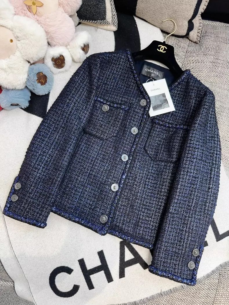 Chanel Chanel 22P dark blue braided V-neck jacket Size M / US 6-8 / IT 42-44 - 3 Thumbnail