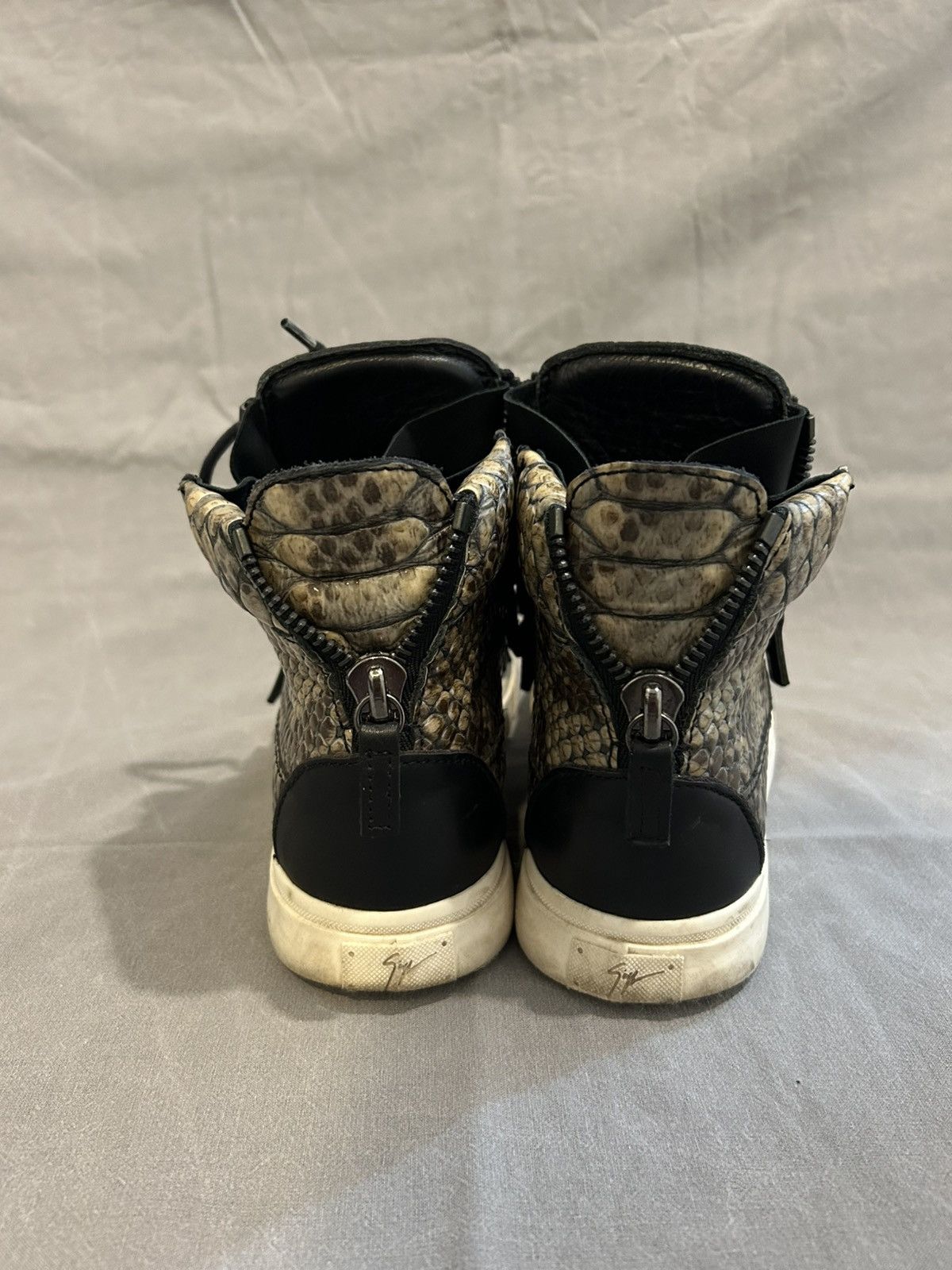 Giuseppe Zanotti Giuseppe Zanotti Python Effect High Top Sneakers Size US 7 / IT 37 - 3 Thumbnail
