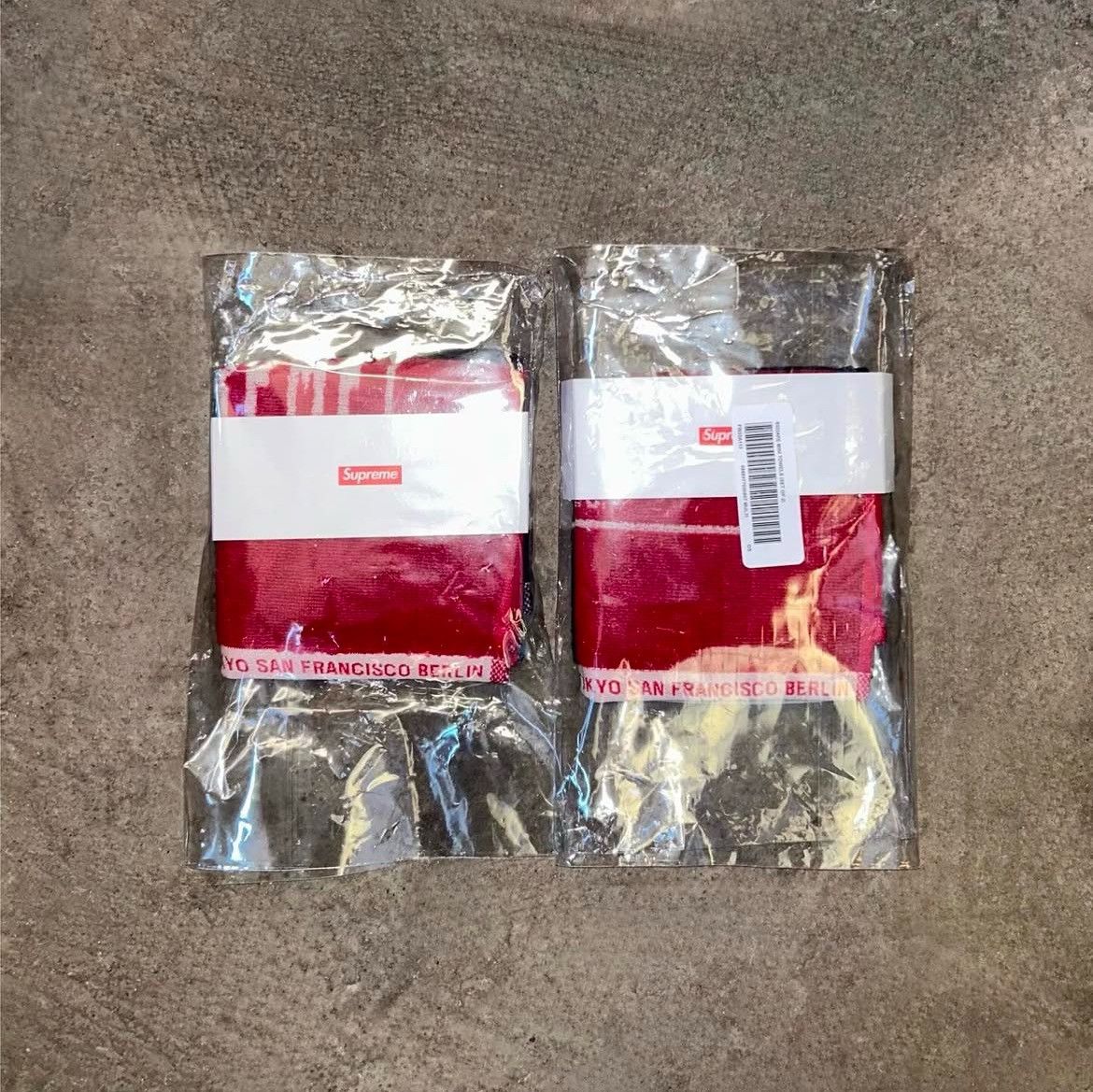 Supreme FW23 Supreme Square Mini Towels (set of 2) Size ONE SIZE - 1 Thumbnail