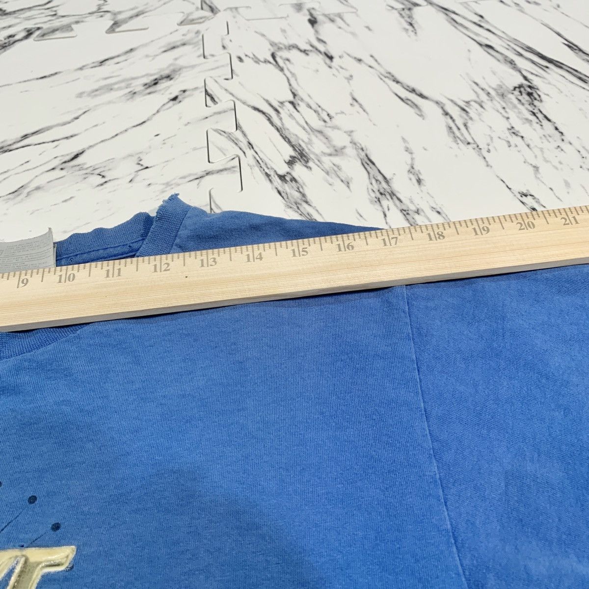 Nike Nike Graphic Tee Y2K Vintage 2000s Size Small Textured Blue Size US S / EU 44-46 / 1 - 10 Thumbnail