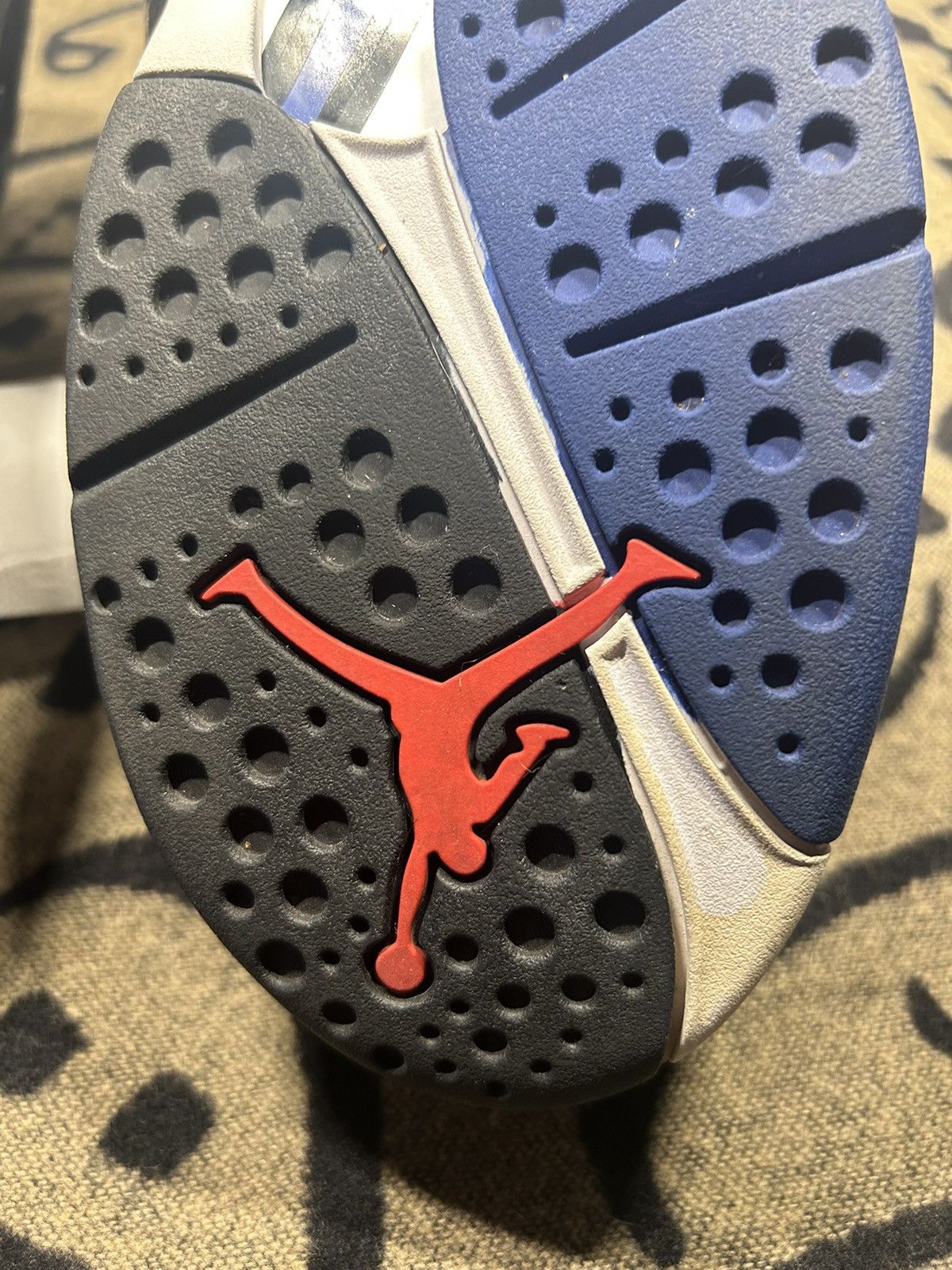 Jordan Brand × Nike Calipari OVO Air Jordan 8 “Away” Promo Sample Size US 12 / EU 45 - 21 Thumbnail