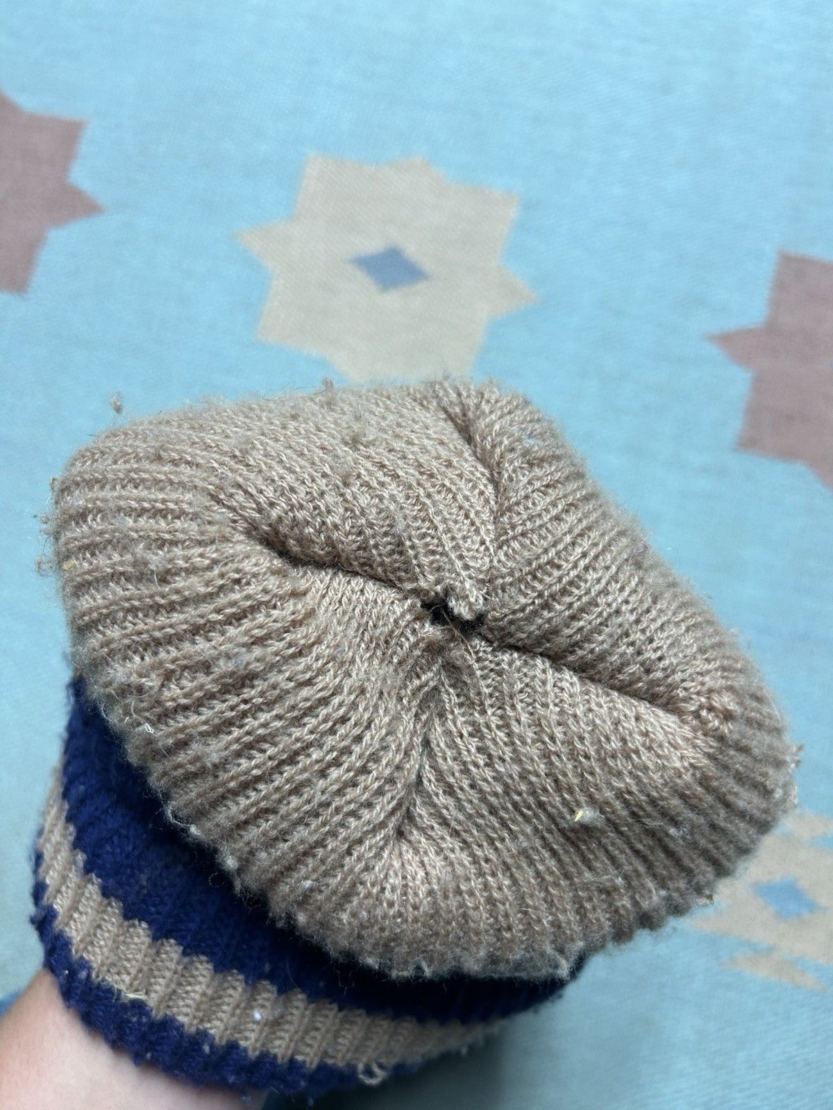 Vintage Vtg hand knit beanie striped 2 tone acrylic soft adult OSFA Size ONE SIZE - 4 Thumbnail