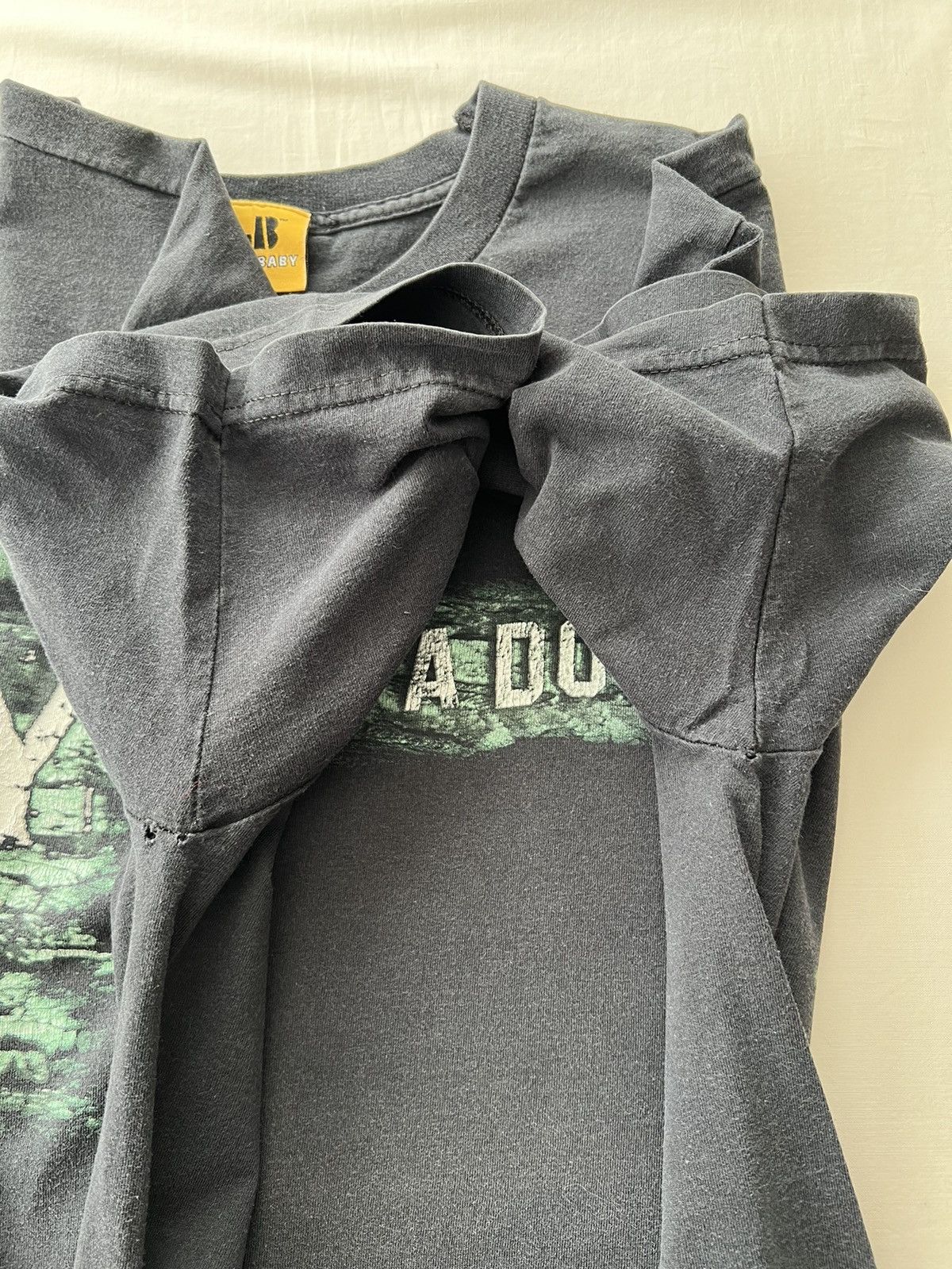 Band Tees Vintage 2000s System of a Down Toxicity Black T-shirt Size US L / EU 52-54 / 3 - 10 Thumbnail