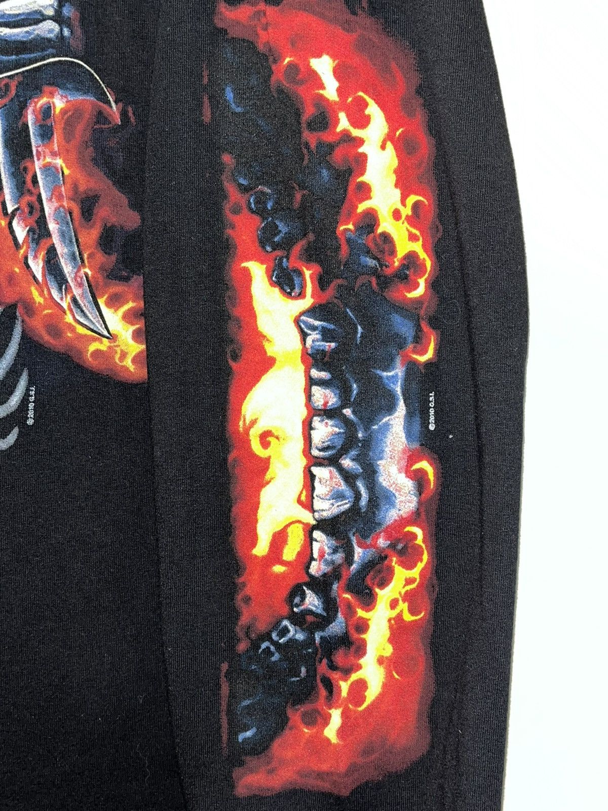 Vintage Crazy Y2K Faded Thrashed ERD Grunge Goth Skulls Flames Shirt Size US XL / EU 56 / 4 - 4 Thumbnail