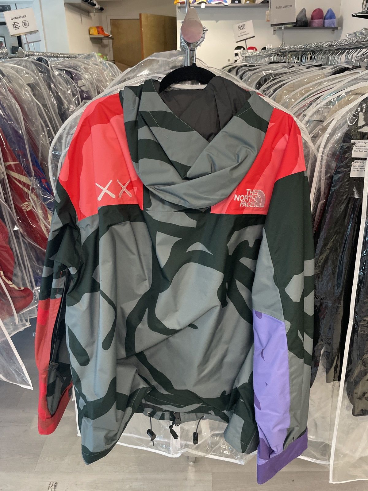 Kaws × The North Face Kaws TNF Balsam Retro 1986 Jacket Size US XL / EU 56 / 4 - 2 Thumbnail