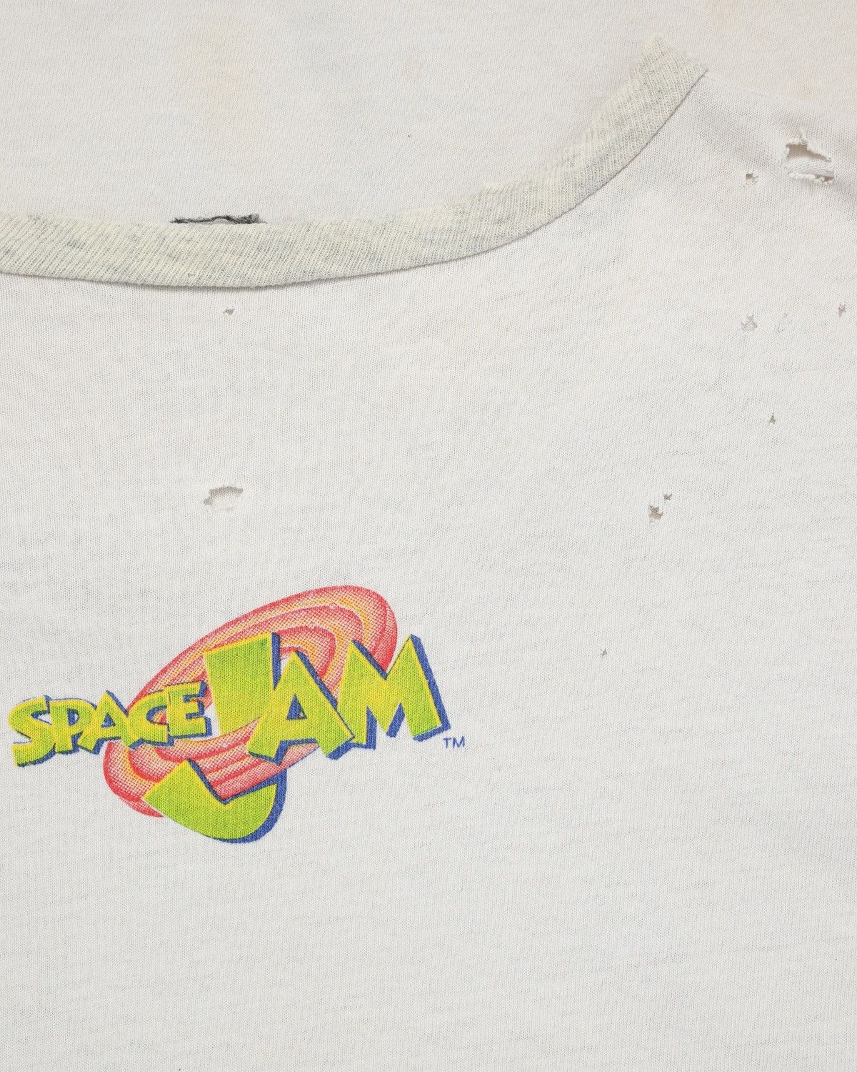 Vintage Trashed Space Jam 1996 T-Shirt (Warner Bros / Freeze tag) Size US L / EU 52-54 / 3 - 6 Thumbnail