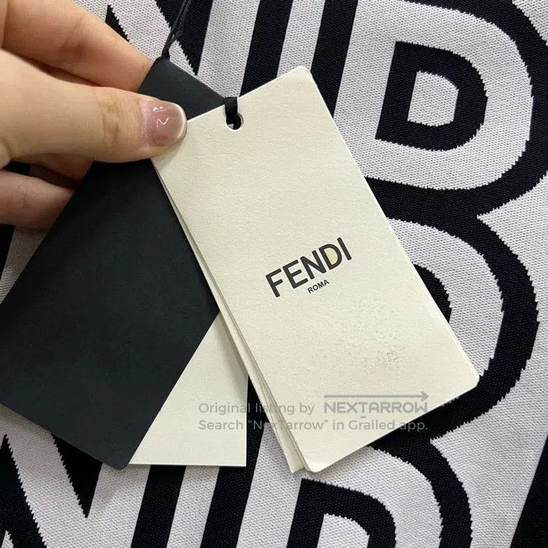 Fendi FENDI Roma Capsule Logo Print Dress. Size M / US 6-8 / IT 42-44 - 4 Thumbnail