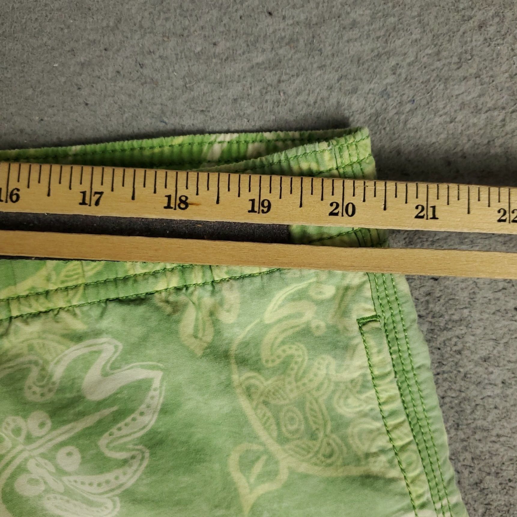 Tommy Bahama Tommy Bahama Shorts Mens Large Green Floral Tropical Beach Board Swim Trunks Size US 33 - 4 Thumbnail
