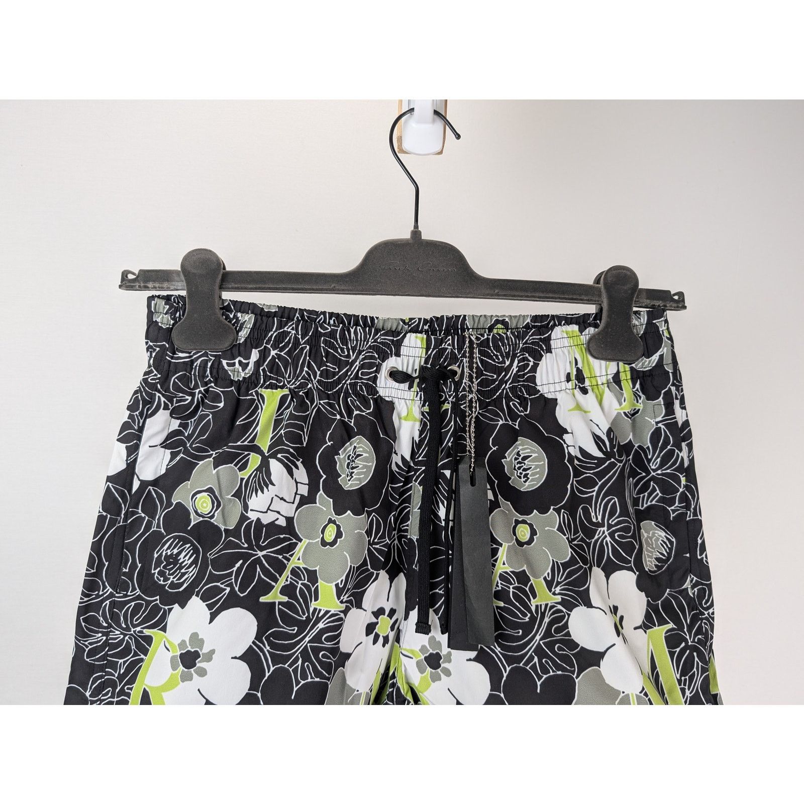 Amiri o1rshd1 Flower Amiri Swimtrunk Swim Shorts in Black Size US 30 / EU 46 - 2 Thumbnail