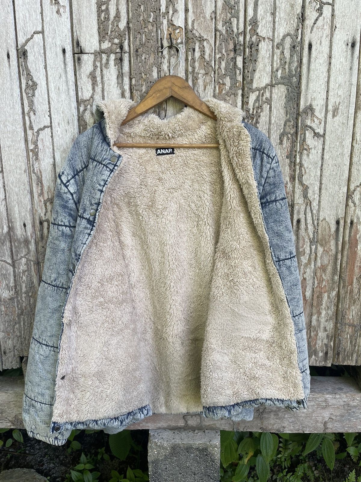 Designer ANAP Sherpa-Lined Acid Wash Denim Jacket Size US M / EU 48-50 / 2 - 18 Thumbnail