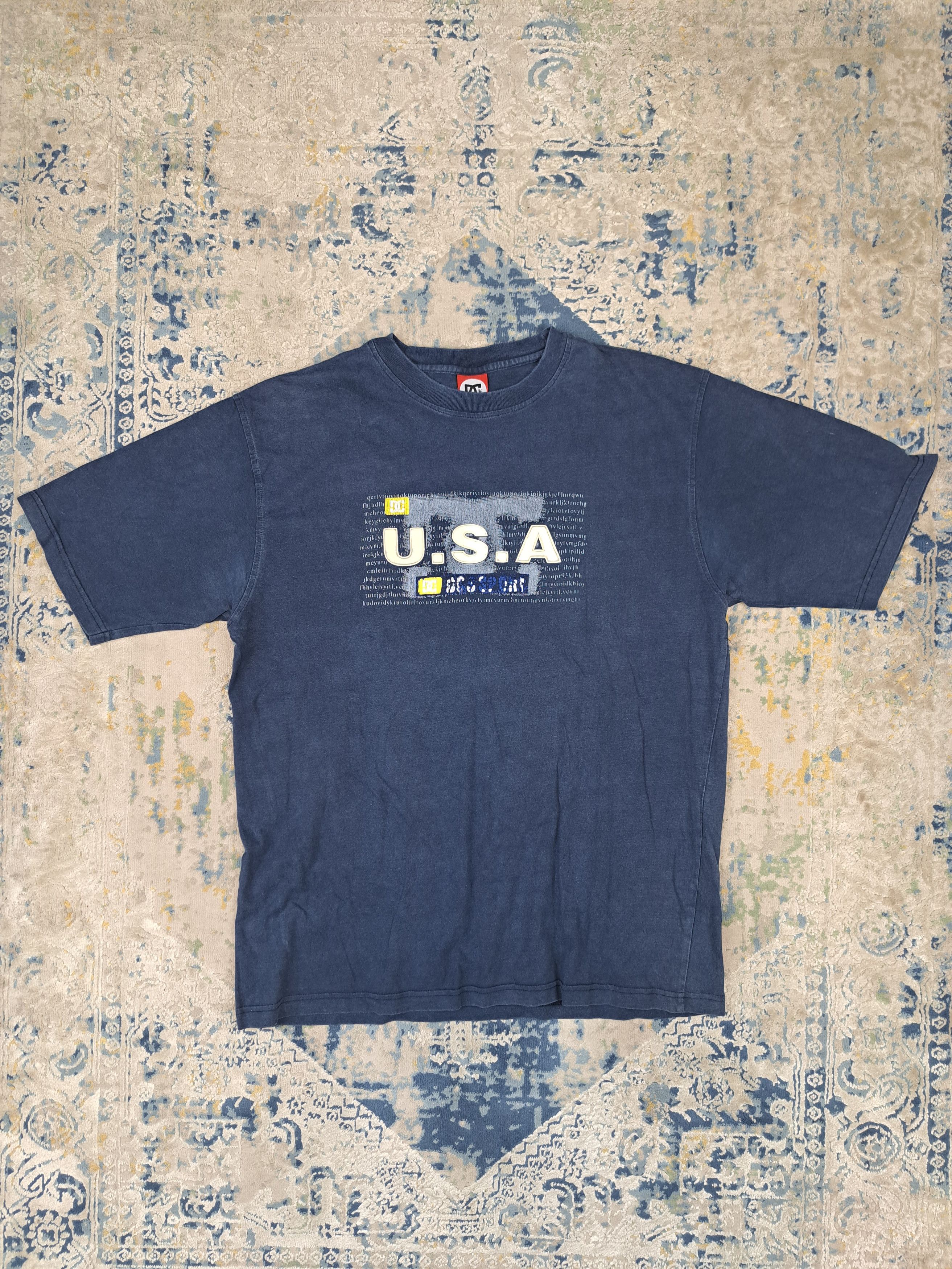 DC DC Shoe Co USA Vintage Tee Skateboard Washed Rare Size US XL / EU 56 / 4 - 1 Thumbnail