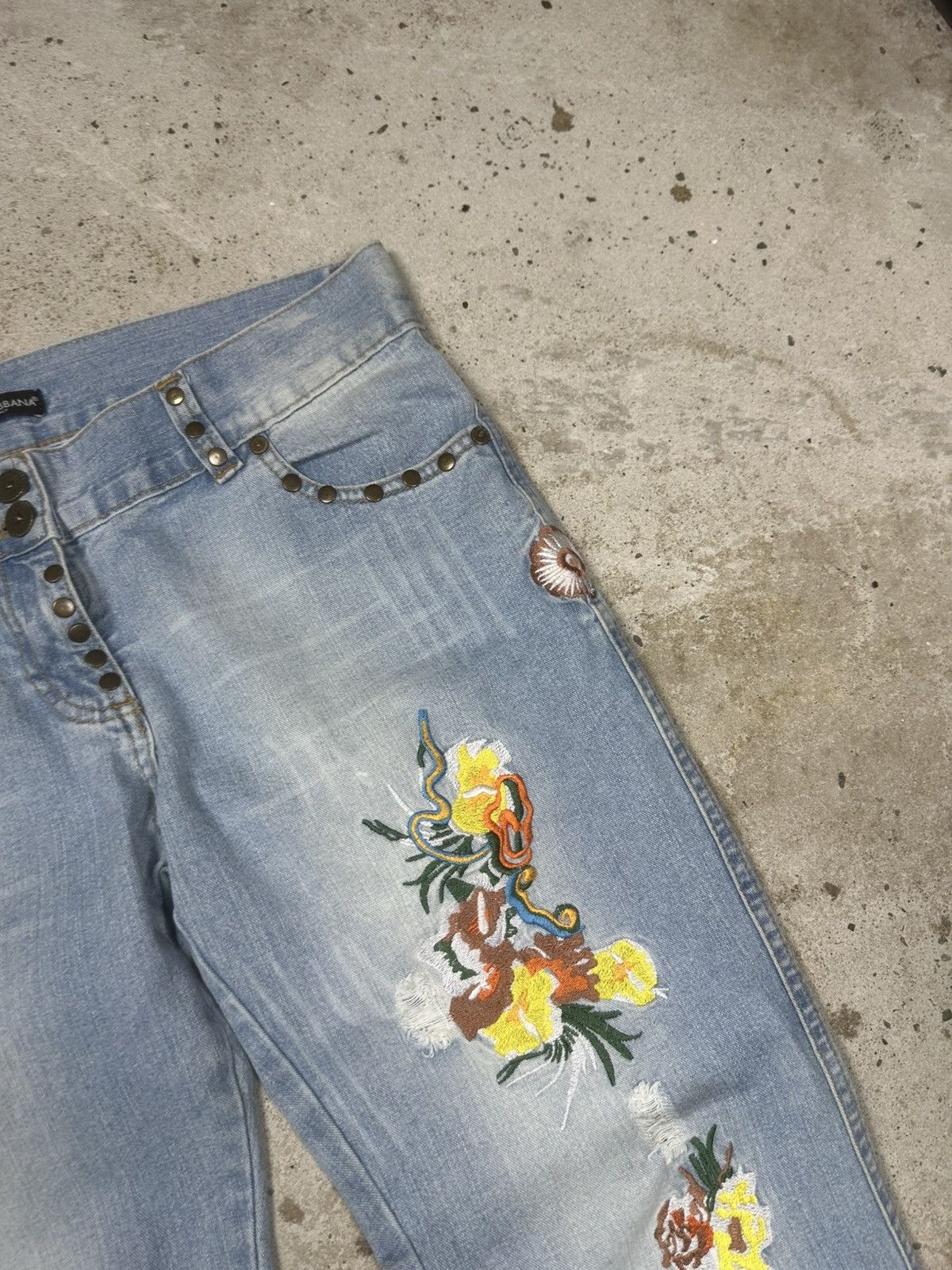 Dolce & Gabbana 2000s Dolce & Gabbana Hawaii Embroidery Bootcut Jeans Studs Size 32" / US 10 / IT 46 - 7 Thumbnail