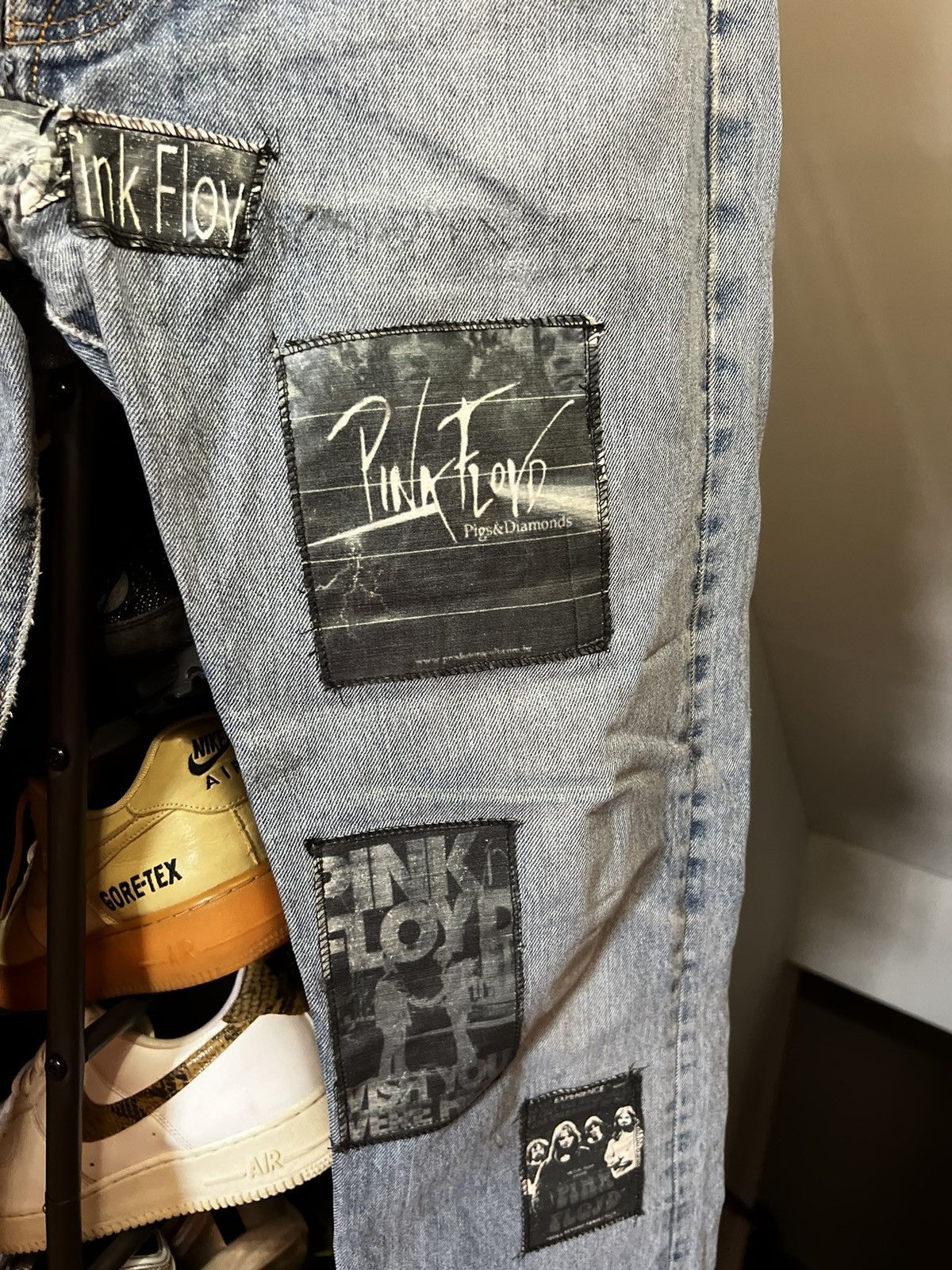Levi's Vintage Clothing × Pink Floyd Levi's Pink Floyd Hand Made Patchwork Jeans Size US 34 / EU 50 - 2 Thumbnail