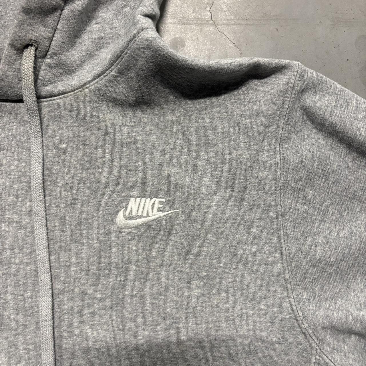 Nike × Vintage Vintage 2000s/Y2K Essential Grey Skater Style Nike Hoodie! Size US S / EU 44-46 / 1 - 2 Thumbnail