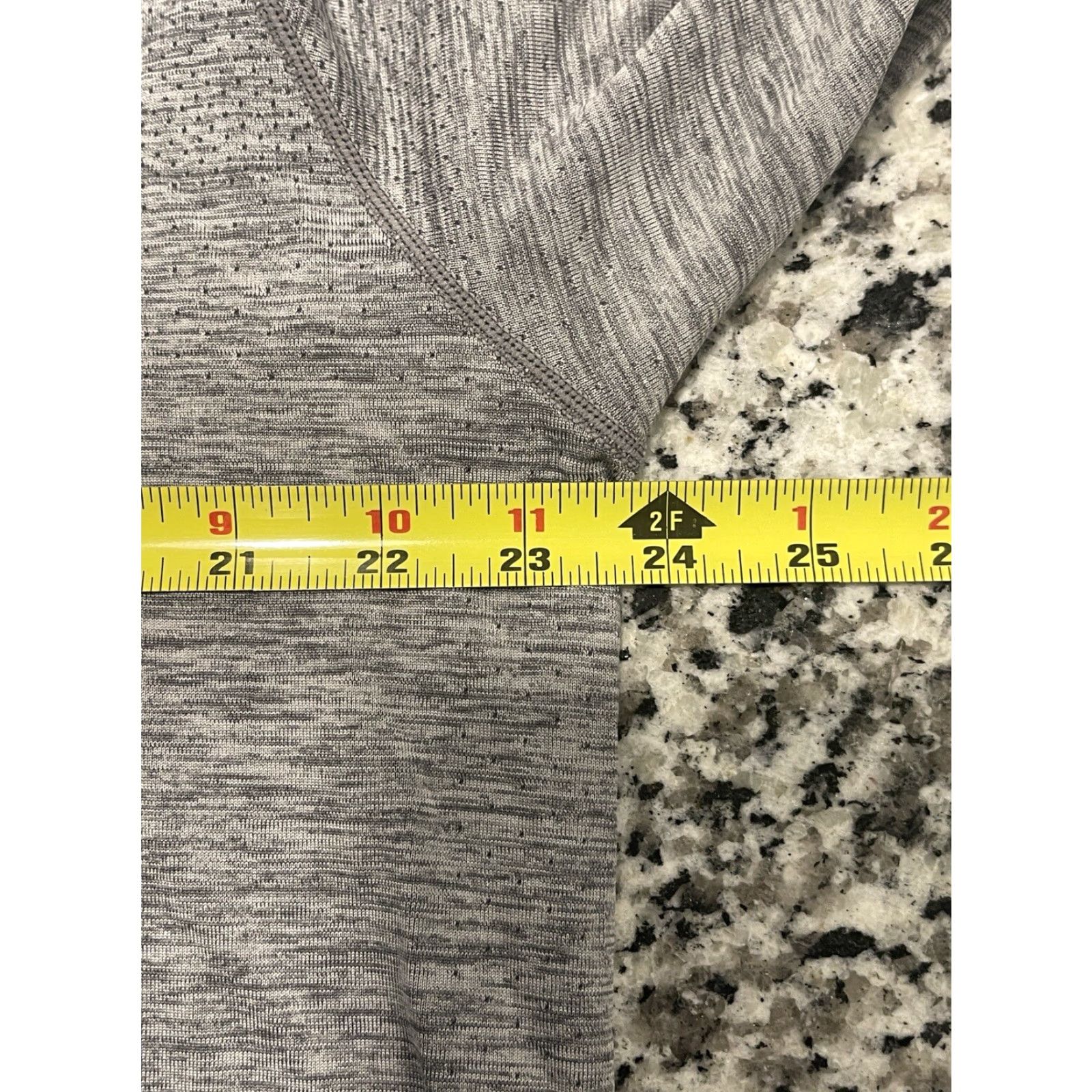 Lululemon Lululemon Metal Vent T-Shirt Gray 2XL Mens Short Sleeve Athletic Tee Crew Neck Logo Basic Activewear Casual Shirt Size US XXL / EU 58 / 5 - 6 Thumbnail