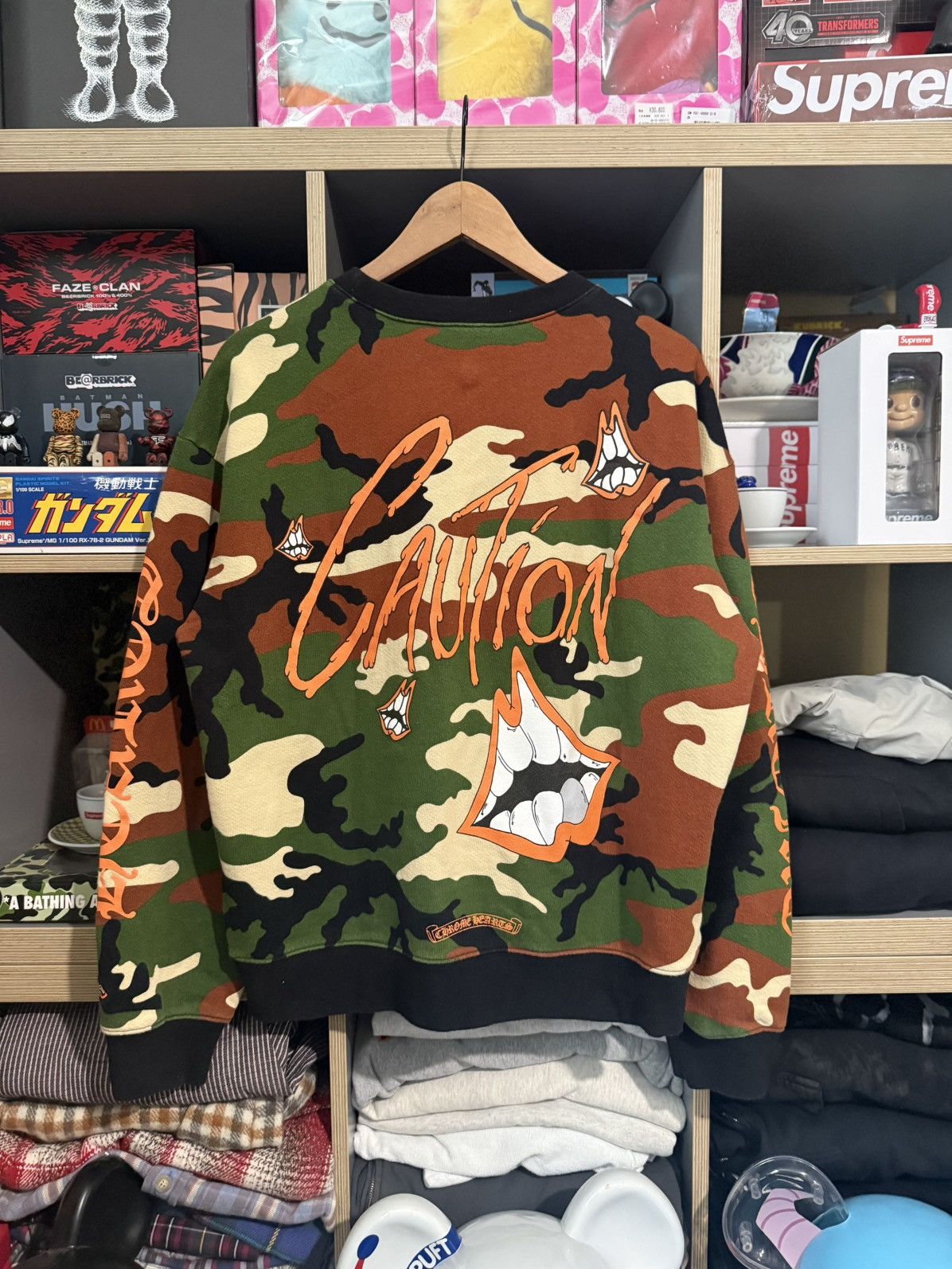 Chrome Hearts Chrome Hearts Camo Matty Boy “Caution” Crewneck Size US L / EU 52-54 / 3 - 3 Thumbnail