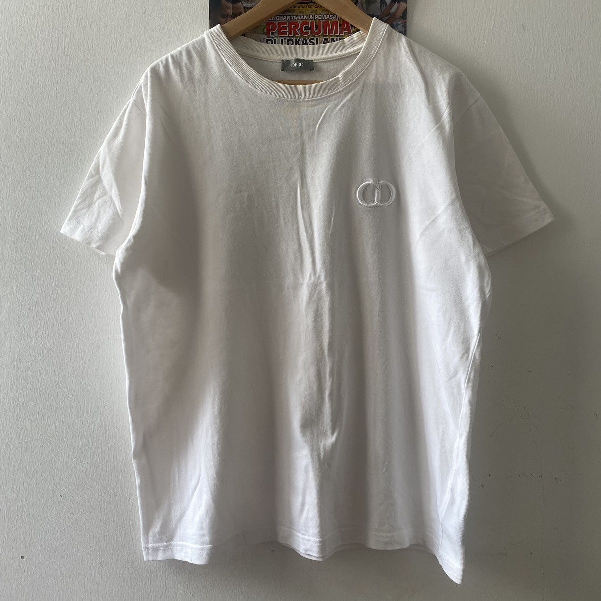 Designer Christian Dior x Made In Italy Tshirt With Embroidery Logo Size US L / EU 52-54 / 3 - 1 Thumbnail