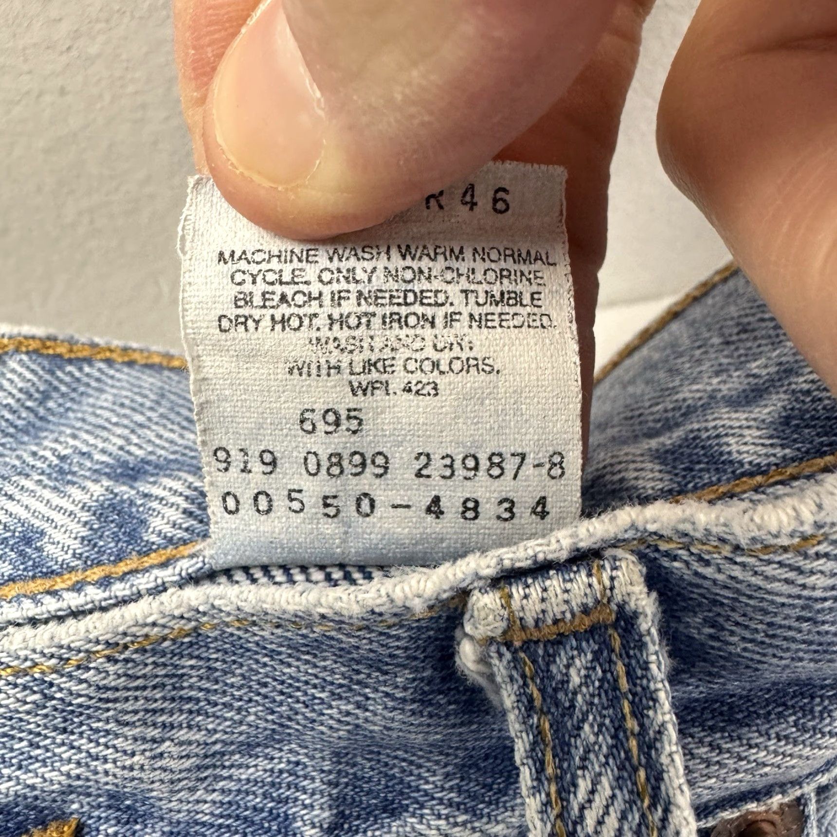 Levi's VINTAGE Levi's 550 Jeans Mens Adult 36x30 Relaxed Light Wash 90s Hipster Straight Blue Cotton Size US 36 / EU 52 - 6 Thumbnail