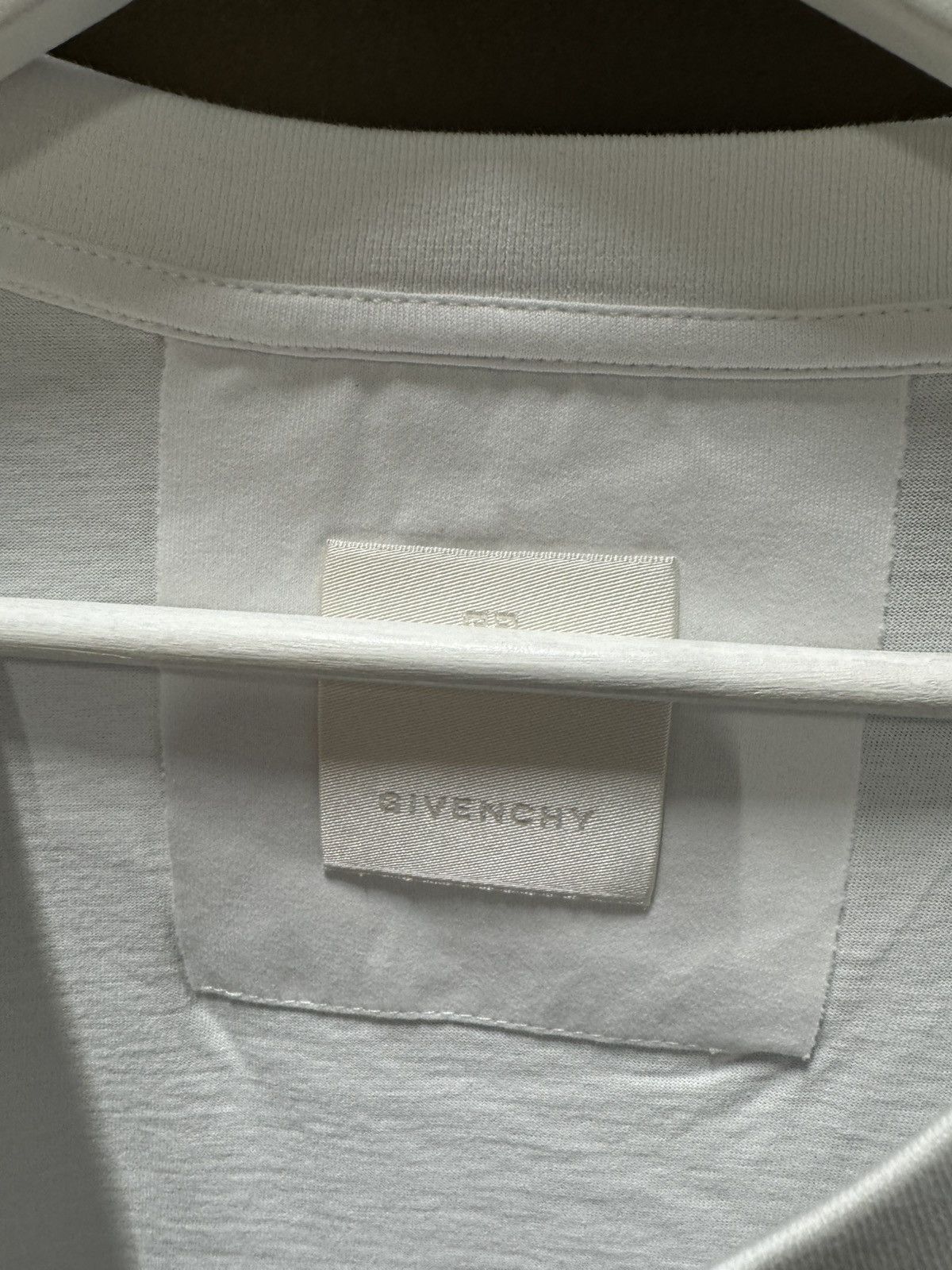 Givenchy Givenchy Logo Crest T-Shirt NEW 650$ Size US XL / EU 56 / 4 - 3 Thumbnail