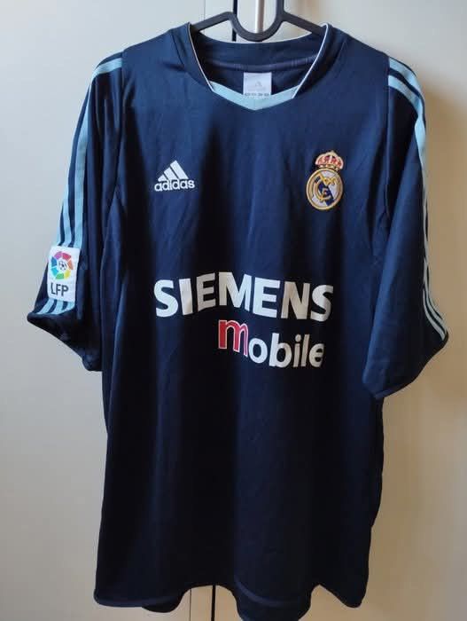 Adidas Jersey shirt zidane with signature Size US L / EU 52-54 / 3 - 2 Thumbnail