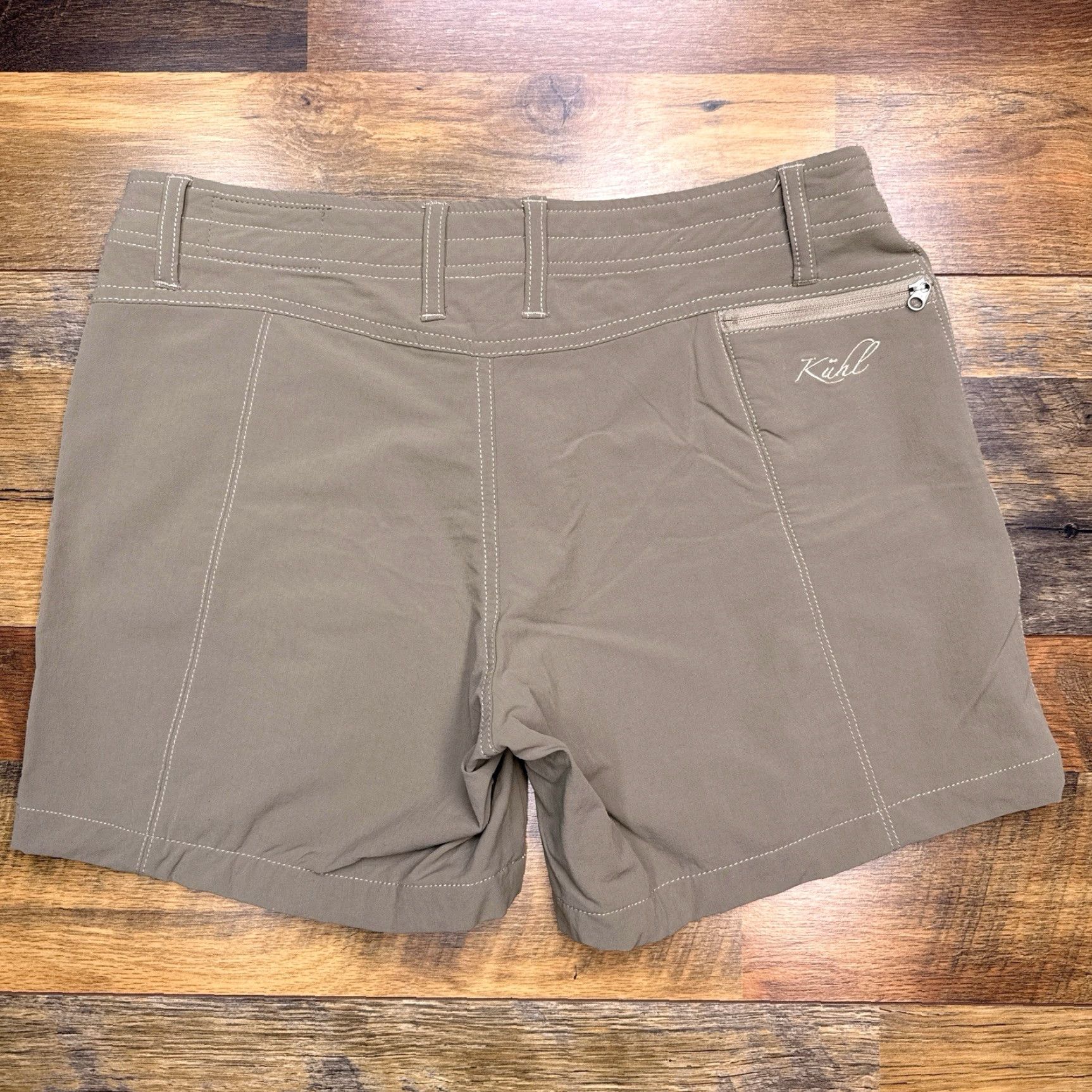 Vintage Kuhl Cargo Shorts Womens 8 Taupe Mid Rise Stretch Mountain Culture Size 30" / US 8 / IT 44 - 2 Thumbnail