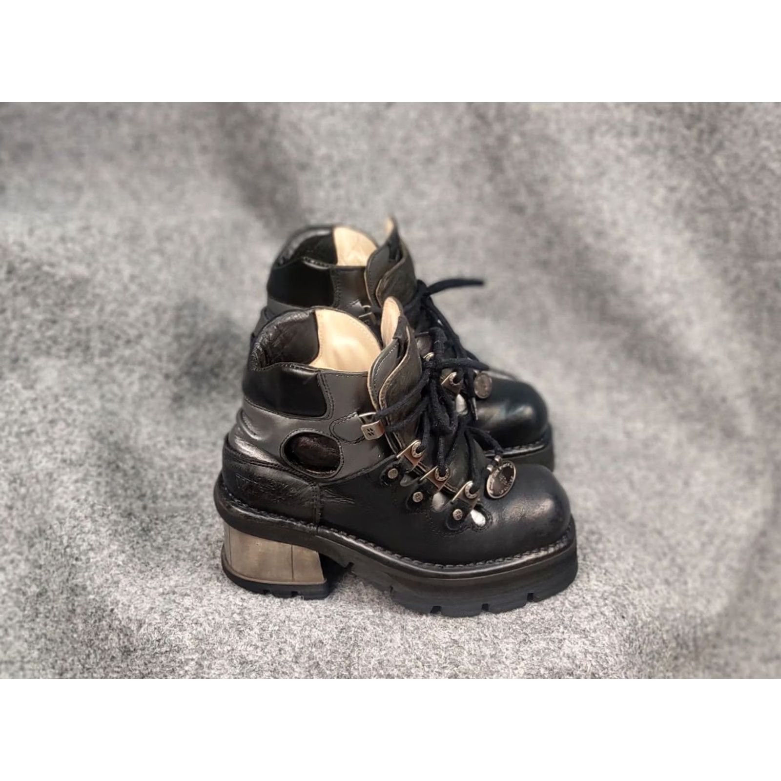 New Rock New Rock Black Leather Boots with metallic heel hole lace Size US 10 / IT 40 - 4 Thumbnail