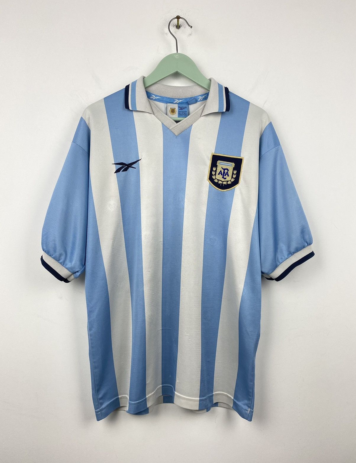 image of Vintage Argentina 1999 2000 Reebok Soccer Jersey Brazil in Blue/White, Men's (Size Medium)
